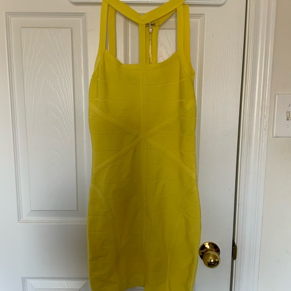 BEBE YELLOW STRAP BANDAGE DRESS - Picture 4 of 8